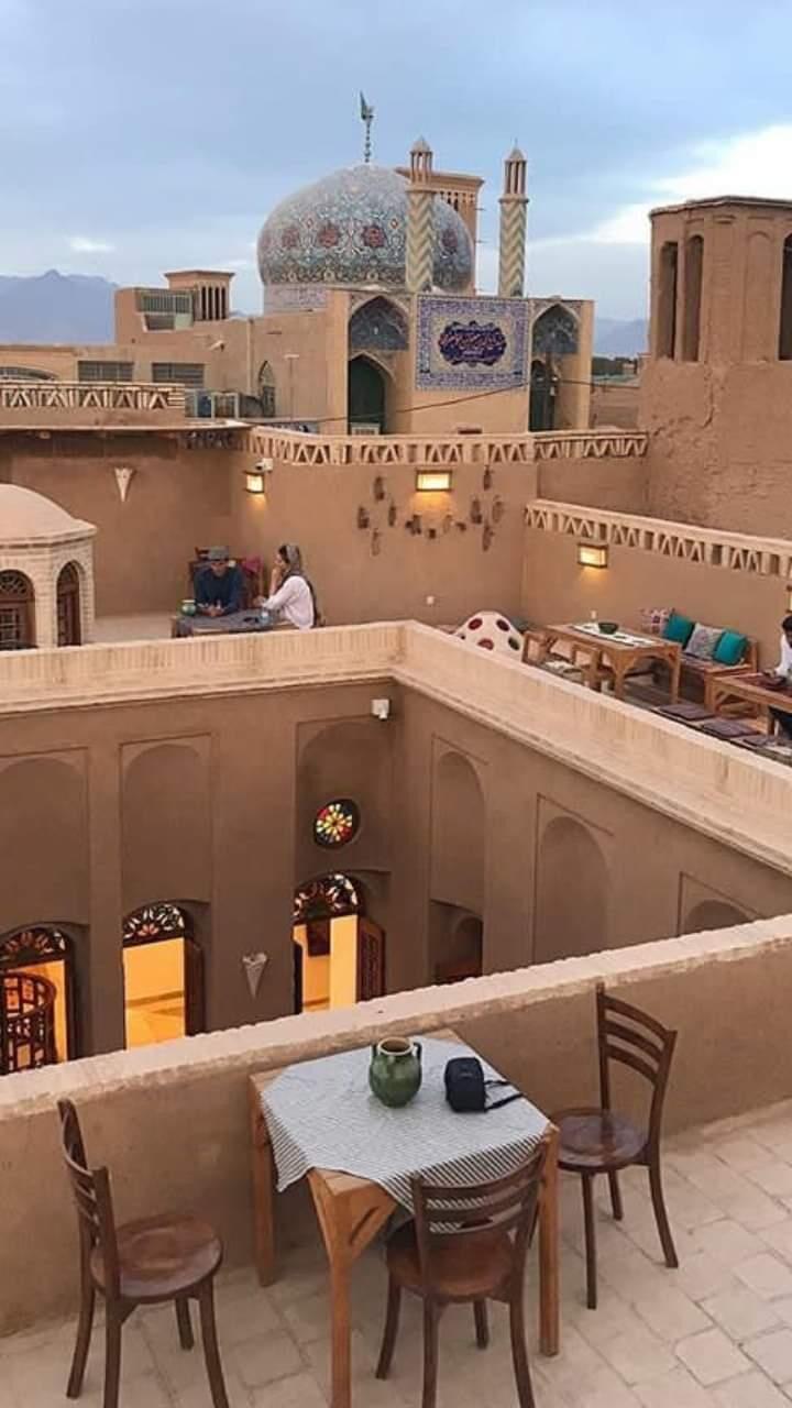 Yazd Café Nardoon